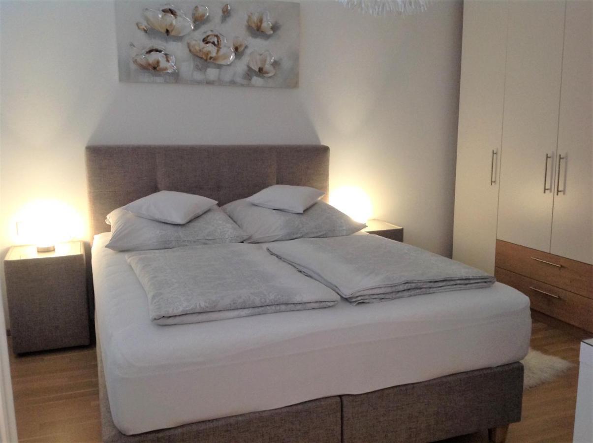 Ferienwohnung Danubia Λιντς Εξωτερικό φωτογραφία